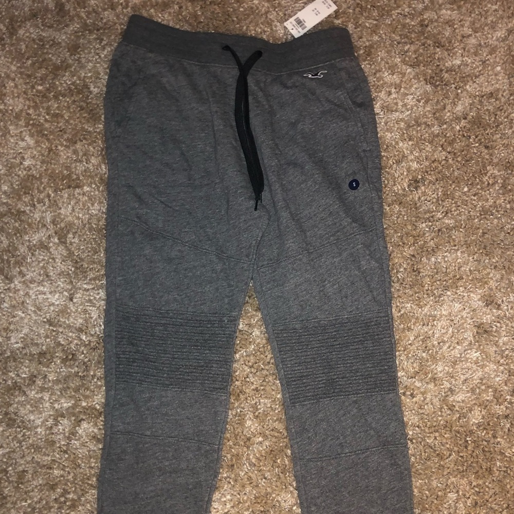 Hollister joggers